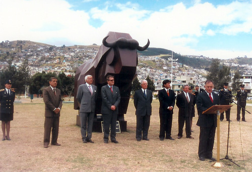 ecuador onthulling beeld